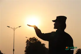 军校学员VS特种兵：他们不一样，他们都一样图片