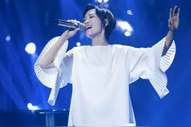 苏诗丁《歌手》不负此行 华晨宇张韶涵惜别送祝福图片
