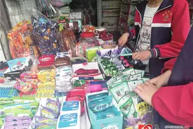 记者调查｜校门口的美味“辣条”安全吗？图片