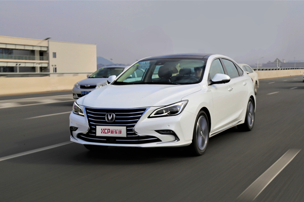 睿骋CC长测（9）：因为底盘比较高级，所以成为编辑部的“香饽饽”