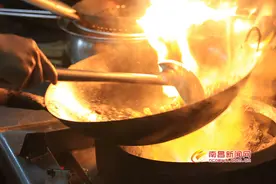 舌尖上的南昌土家菜——蒋巷风味鸵鸟肉图片