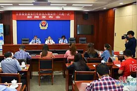江西省办理出入境证件更便捷 “只跑一次” 最快一天拿证图片