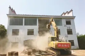 嵊州市鹿山街道拆除一违建农家乐图片