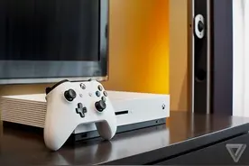 微软Xbox One S游戏主机主打轻薄 起步价299美元图片