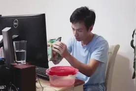 在办公室泡面最快的操作，热水都不用烧了，厉害