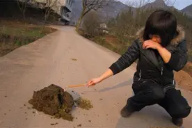 那些年整蛊女生的混蛋事，别说你没做过图片