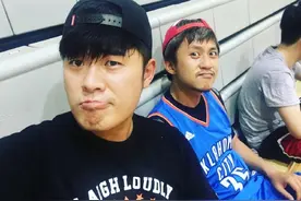 陈赫与邓超深夜打篮球 邓超满脸沧桑引关注图片