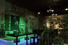6个广西大学大二男生爆改废弃电影院，每晚嗨翻全场 | 喜号图片