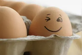 蛋鸡没生病，但产蛋量莫名下降了！不搞定这个问题，养鸡户准赔！图片