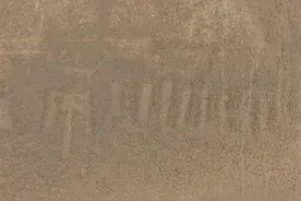 两千年前“长舌动物”神秘地画寓意着什么，是图腾还是真实存在？图片