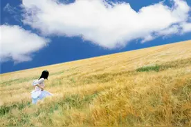 每天开心笑，累了就睡觉，醒了就微笑图片