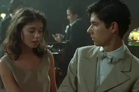 看着自己心爱的女朋友跳紧身舞，梁家辉彻底崩溃了视频封面