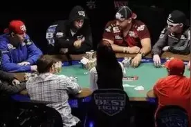 观察你的对手，抓住制胜机会！图片