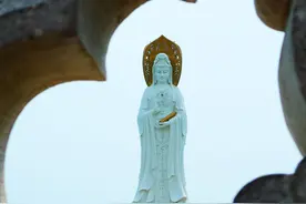 海南岛三亚海上观音图片