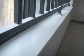 窗台铺大理石是用水泥好还是玻璃胶牢固？没想到我们都用错了！图片