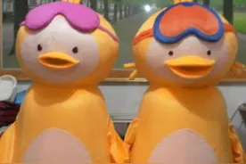 卡通人偶创业千元投资日赚400图片