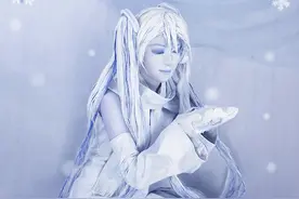 Cos正片｜VOCALOID 一只雪初音雪雕~~图片