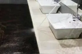 每日糗事：车主说了，车不让你赔了，你再给我开一遍我看看你咋上图片