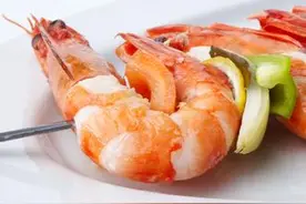 虾头部里面的是什么东西，可以吃吗？图片