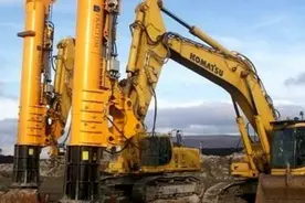 挖掘机破碎锤虽有上百种，只有此货敢称“雷神之锤”！图片