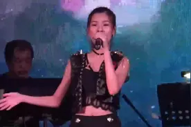 台湾女歌手现场演唱大壮歌曲《我们不一样》，完全不一样风格哦！视频封面
