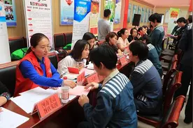 入狱8年如今月薪五六千，24家企业到郑州高墙内面对面招人图片