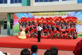 同在阳光下 唱响幸福歌——文苑小学第五届艺术节班级合唱比赛图片