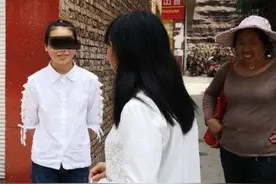 12岁女孩主动替妈妈写离婚诉状 原因是……图片