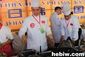 鹤壁“中国烹饪名师”巩军利：一把大勺“炒”出美味人生图片