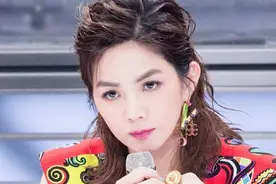 《创造101》黄子韬变“水蜜桃”粉嫩卖萌图片