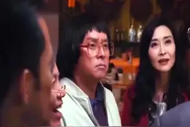 谭咏麟做生意破产，曾受过他帮助朋友都来帮忙，一甩手就是两个亿视频封面