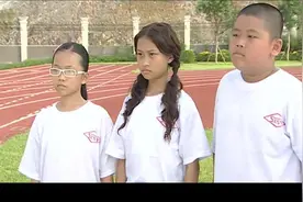 参加运动会铅球项目的石小龙被莉莉好友使坏脚腕扭了 怎么办啊视频封面