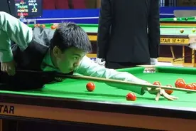 中巡赛开横扫模式 业余选手轻取专业球员进8强图片