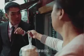 鸡汤换大饼，打包不给钱，街头大佬吃大妈烧饼不给钱，说了一堆理