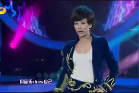 安陵容潮流装扮演绎春哥，一出现全场沸腾了