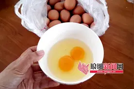 双黄蛋是激素催的？专家：正常现象 可放心食用图片