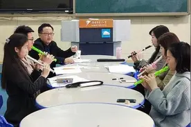 德阳市一小开展竖笛进课堂教研活动图片