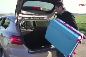 18款福特嘉年华，打开双天窗与后备箱后，买不买飞度自己决定视频封面