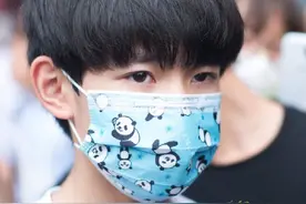 [TFBOYS][盘点]160617 王源的“舔眼”时刻 ：左眼天使，右眼恶魔图片
