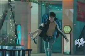 李菲儿喝醉了，薛之谦抱不动，直接扛着，哈哈谦谦你咋这么逗视频封面