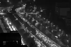 记者实地体验西安西二环：桥长道窄车多拥堵图片