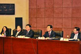 海城要全方位走在鞍山各项工作的最前列图片