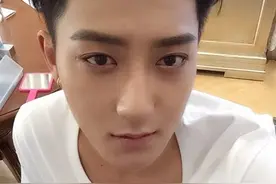 红秀GRAZIA的美拍图片