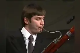 略显冷僻的乐器巴松，和钢琴的联姻，再加上新探戈的编曲，美！视频封面