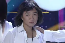 史上最矮仔仔现身，印象中的“F4”太丑了，毁经典啊视频封面