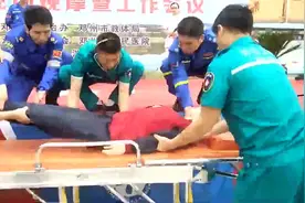 当发生有人晕倒如何拨打120进行现场施救