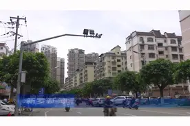 龙岩交警开展摩托车道路右侧车道通行整治行动视频封面