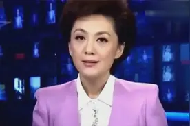 45岁央视主播海霞全家照大11岁老公罕见现身如今家庭幸福美满视频封面