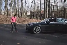 奔驰的自动刹车系统怎么样？用真人试验后才知道有多强悍！视频封面