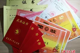 寝室6人获5个一等奖 看学霸型寝室怎样炼成的图片